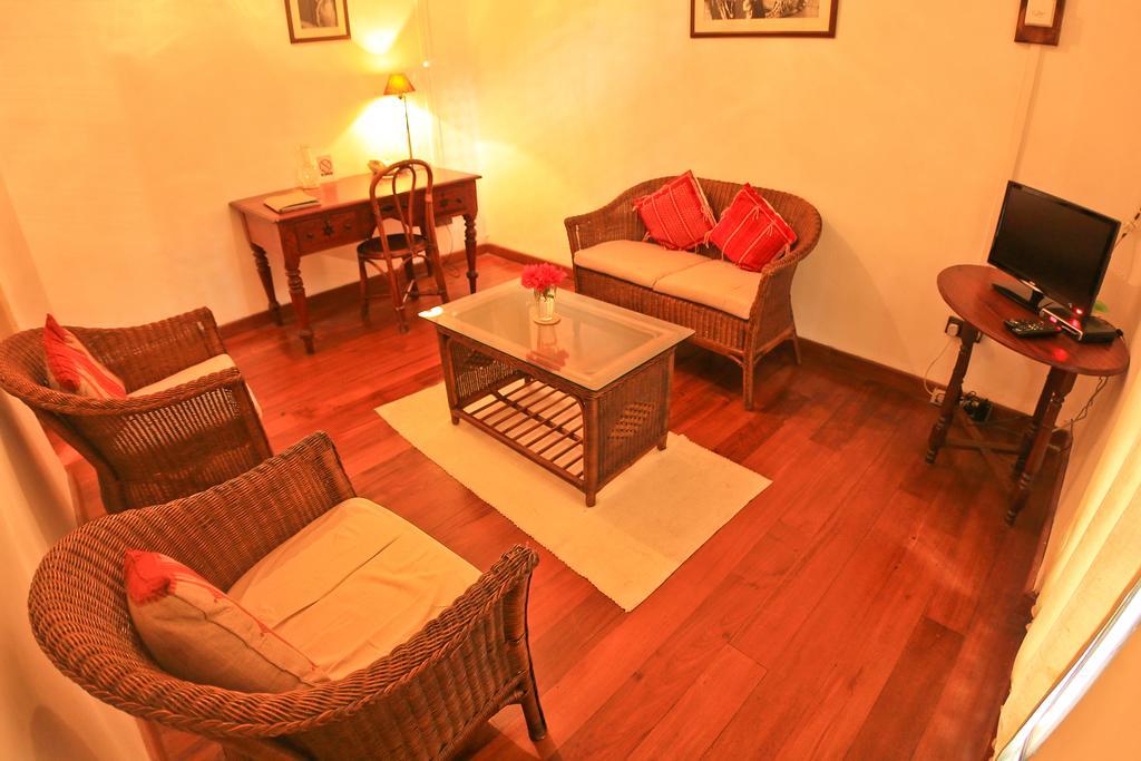 The Havelock Place Bungalow Коломбо Номер фото